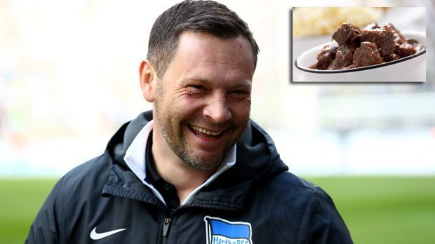 
                <strong>Hertha BSC: Keine Verbote</strong><br>
                Von Verboten einzelner Lebensmittel hält Hertha-Coach Pal Dardai dagegen nicht viel. Seine Spieler dürfen futtern, was sie mögen - das war auch seine Strategie. "Ich werde nicht bestimmen, ob einer Rührei isst oder ungarische Salami. Ich habe immer Gulasch gefressen und konnte ohne Ende laufen", sagte der Trainer nach seinem Amtsantritt vor zwei Jahren dem "rbb".
              