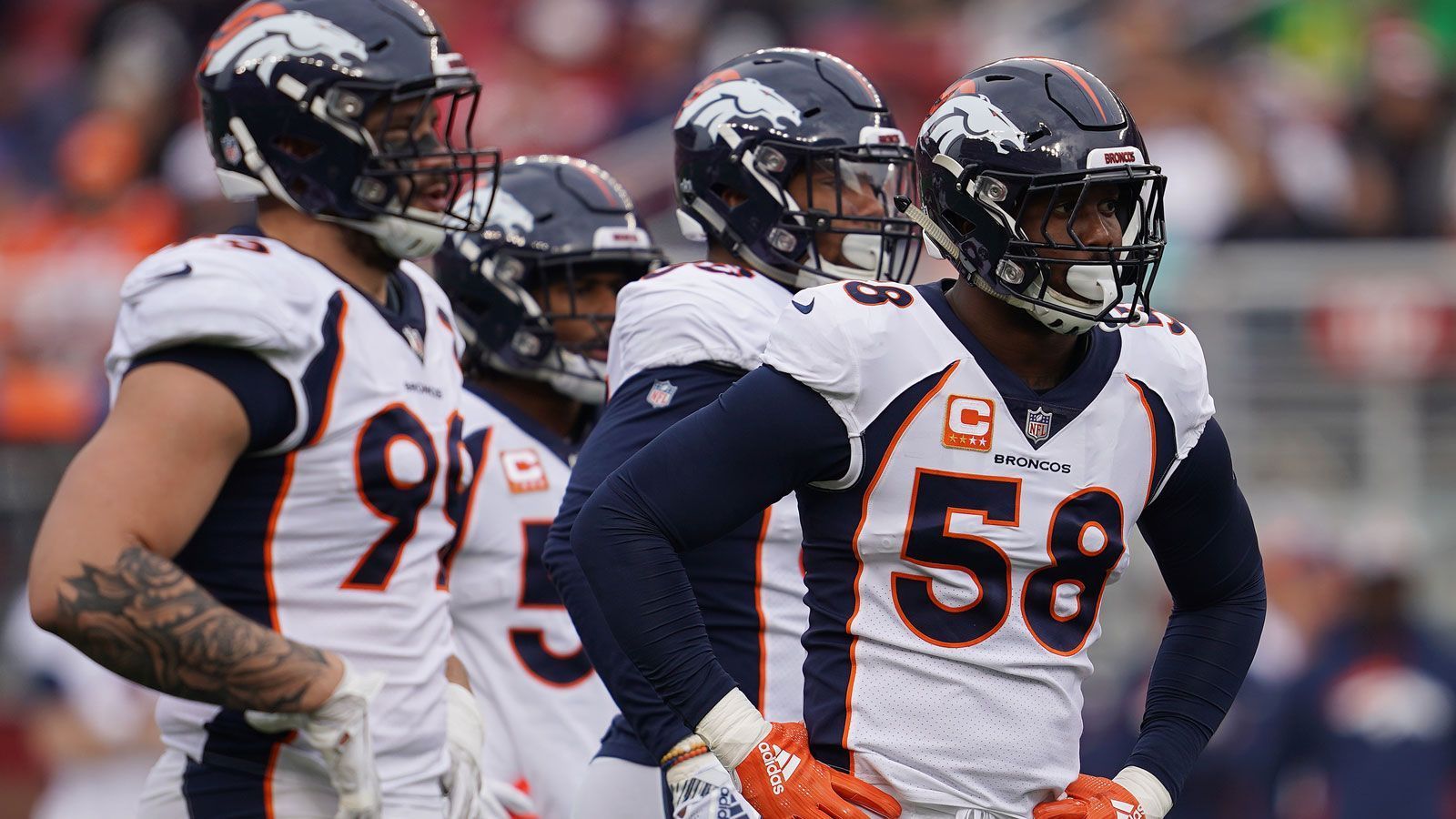 
                <strong>3 - Denver Broncos</strong><br>
                Von Miller (Outside Linebacker), Phillip Lindsay (Running Back), Bradley Chubb (Outside Linebacker)
              