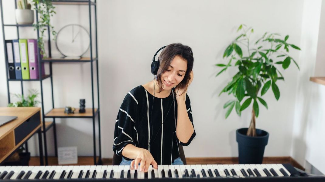 Das Hören von Live-Musik uns auf in eine emotionale Berg- und Talfahrt mit. Das Forschungsteam der Universität Zürich zeigte nun, wie wichtig Musiker für diese Reise sind.