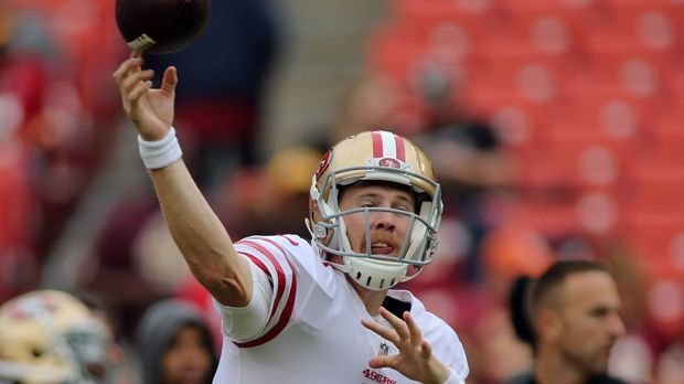 
                <strong>Gewinner: CJ Beathard (San Francisco 49ers)</strong><br>
                Die große Chance kann unverhofft kommen. Wenn man sie dann nutzt, umso besser. CJ Beathard nutzt sie. Nachdem 49ers-Head Coach Starting-Quarterback Brian Hoyer nach schwachen Leistungen gegen die Redskins im zweiten Viertel ausgewechselt, darf der Rookie ran. Zwar verliert San Francisco, doch der 23-Jährige bringt die 49ers überhaupt erst zurück ins Spiel. Der Lohn: Die Starting-Position für die Zukunft.
              