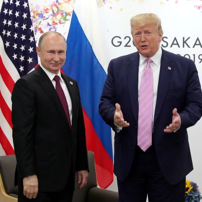Ein Putin-Vertrauter hat die Pläne des künftigen US-Präsidenten Trump zum Ende des russischen Krieges gegen die Ukraine mit harschen Worten abgelehnt.