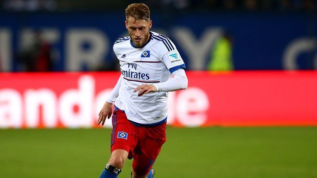 
                <strong>Aaron Hunt (Hamburger SV)</strong><br>
                Offensives Mittelfeld: Aaron Hunt (Hamburger SV). Er sollte eigentlich die Offensive des Bundesliga-Dinos zur neuen Saison beleben. Dafür nahmen die Hamburger am letzten Tag der Sommer-Transferperiode viel Geld für den damaligen Wolfsburger in die Hand. Bislang blieb der Ex-Nationalspieler jedoch vieles schuldig, war noch an keinem einzigen HSV-Tor beteiligt.
              