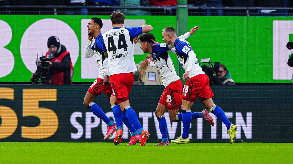 Torjubel Hamburger SV nach Tor zum 1:0 Robert Glatzel (Hamburger SV, 09) GER, Hamburger SV vs. VfB Stuttgart, Fussball, 1. Bundesliga, Spieltag 12, Saison 2025 2026, 30.11.2025 DFL REGULATIONS PROH...