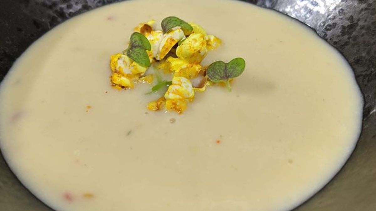 Bananen Suppe mit Popcorn