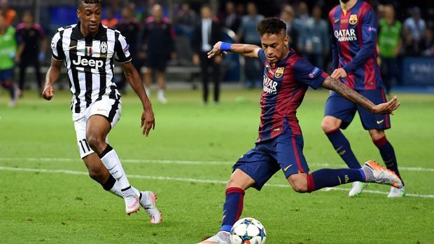 
                <strong>Neymar</strong><br>
                Neymar (r.) muss sich in FIFA16 wohl mit einer Spielstärke von 88 zufriedengeben.
              