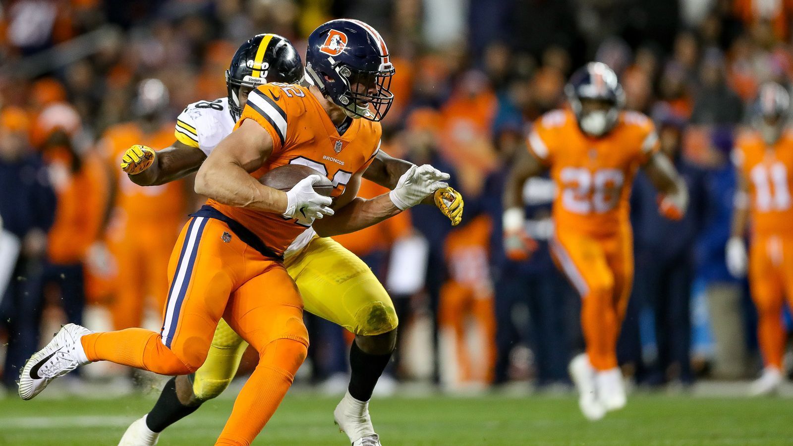 
                <strong>Jeff Heuerman (Denver Broncos)</strong><br>
                Mehrere Rippenbrüche sowie eine gequetschte Lunge beenden die Saison von Jeff Heuerman. Die Denver Broncos setzten ihren Tight End nach dem Erfolg gegen die Pittsburgh Steelers auf die Injured-Reserve-Liste.
              