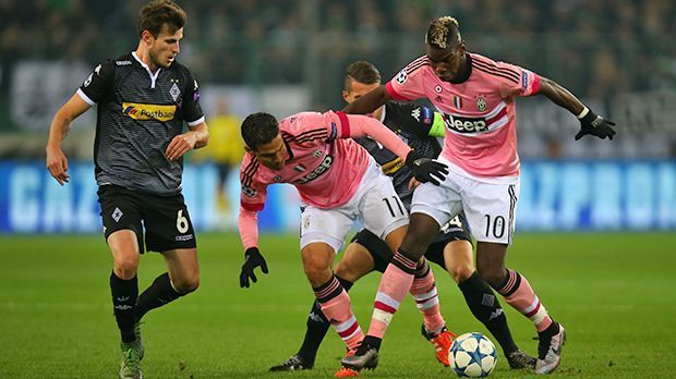 
                <strong>Havard Nordtveit</strong><br>
                Havard Nordtveit: In der Anfangsphase gab sich der Aushilfs-Rechtsverteidger erstaunlich offensiv. Setzte gemeinsam mit Traore den Franzosen Evra immer wieder unter Druck. Später in der Defensive gefordert. Das kann er. ran-Note: 3
              