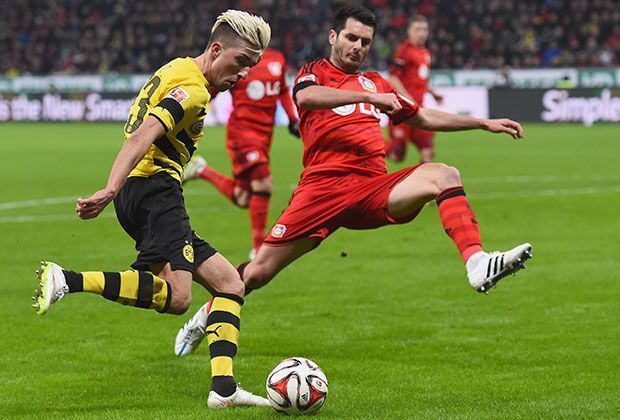
                <strong>Platz 5: Emir Spahic (Bayer Leverkusen)</strong><br>
                Der Bosnier spielt nicht nur viel, sondern auch immer mit extrem viel Einsatz. Bilanz: 35 Spiele, 3.102 Minuten.
              