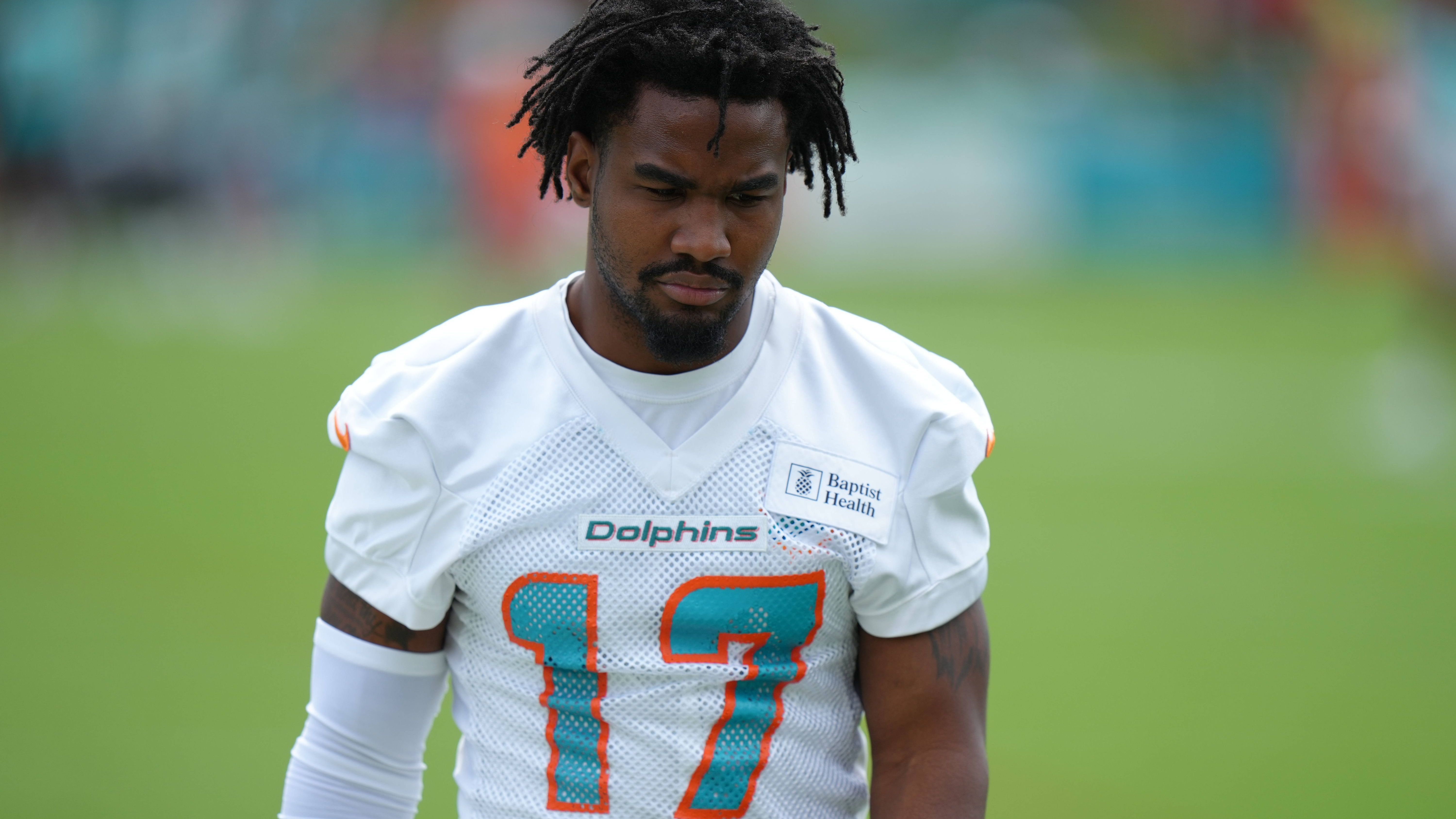 <strong>Platz 9 (geteilt): Jaylen Waddle (Miami Dolphins/Wide Receiver)</strong><br>- Vertrag bis: 2028<br>- Durchschnittsgehalt: 28.250.000 US-Dollar<br>- Gesamtgehalt: 84.750.000 US-Dollar<br>- Garantiesumme des Vertrages: 35.978.546 US-Dollar