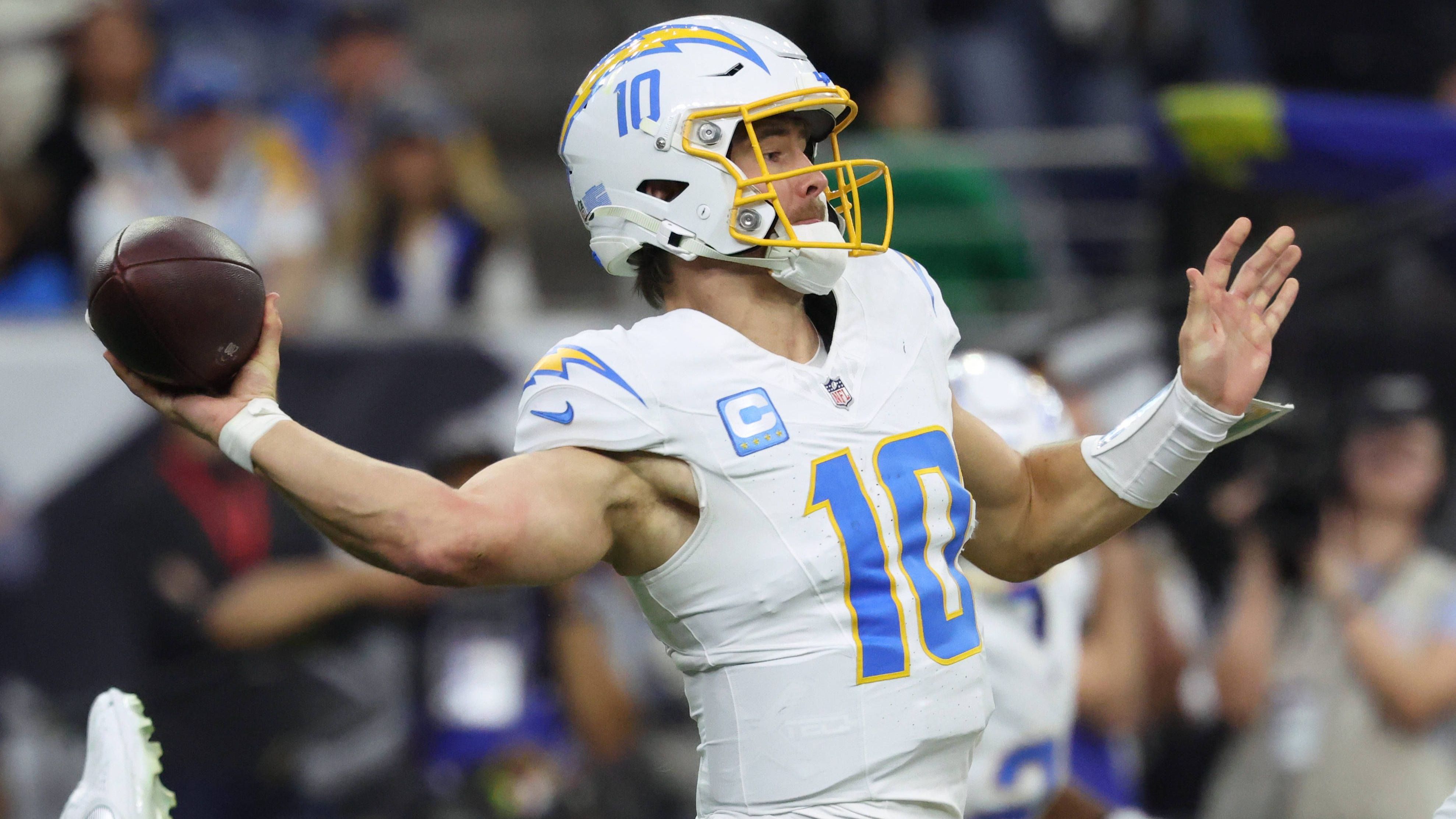 <strong>Justin Herbert (Los Angeles Chargers)</strong><br>Spiele: 79<br>Touchdowns: 137<br>Interceptions: 45<br>TD/Int-Ratio: 3,04