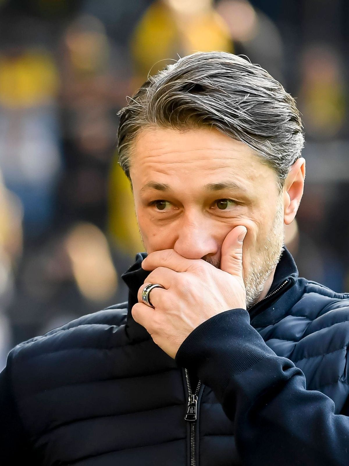 Trainer Niko Kovac (Borussia Dortmund) schaut waehrend des Spiels der 1. Bundesliga zwischen Borussia Dortmund und FC Augsburg, SIGNAL IDUNA PARK am 08. March 2025 in Dortmund, Deutschland. (Foto v...