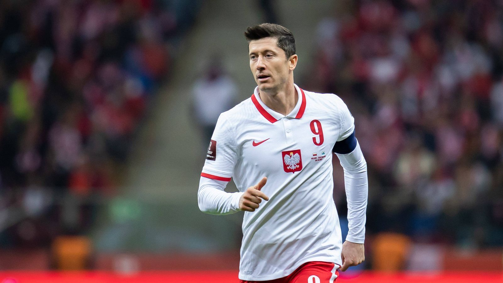 
                <strong>Robert Lewandowski (Polen)</strong><br>
                Klub: FC Bayern MünchenLänderspiele: 128Tore: 74Assists: 27Gegner im Finale: Sieger Schweden - Tschechien
              