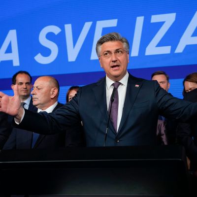 Bei den Parlamentswahlen in Kroatien liegt die Regierungspartei ersten Ergebnissen zufolge an erster Stelle. 
