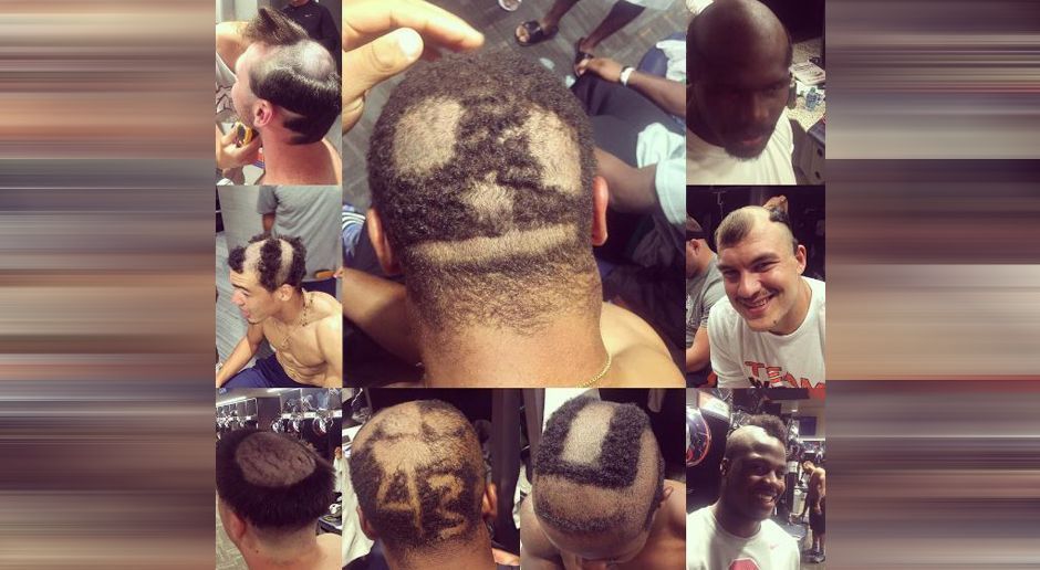 
                <strong>Die Broncos-Rookie-Frisuren</strong><br>
                Bei den Denver Broncos ist es inzwischen eine Tradition: Die Rookies bekommen vor Saisonstart eine neue Frisur verpasst - von ihren Mitspielern. Auch in diesem Jahr waren wieder einige Highlights dabei: Ein Schriftzug, eine Ratte und der Tim-Tebow-Gedächtnislook. ran.de gibt einen Überblick.
              