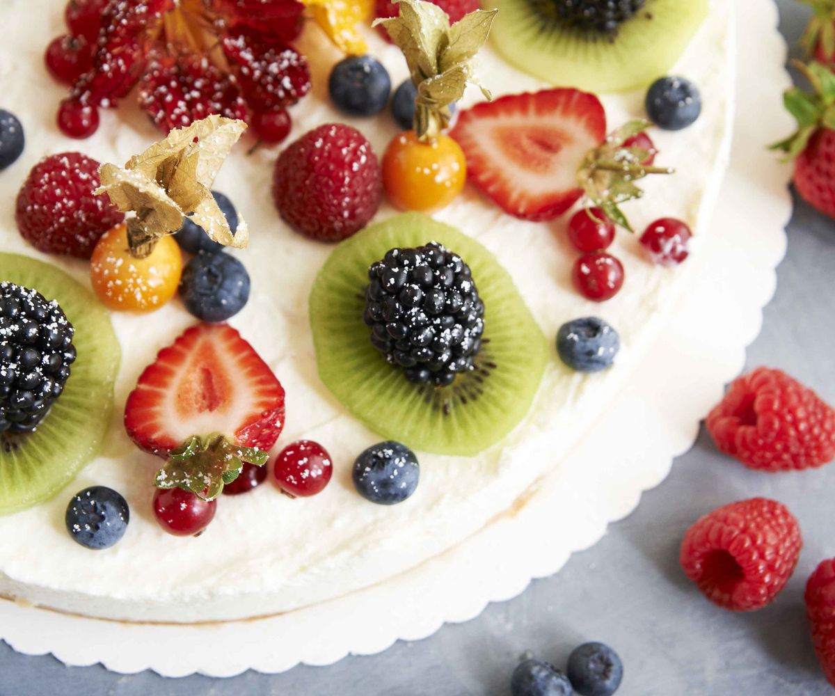 Weihnachts-Cheesecake mit Tannenspitzensirup