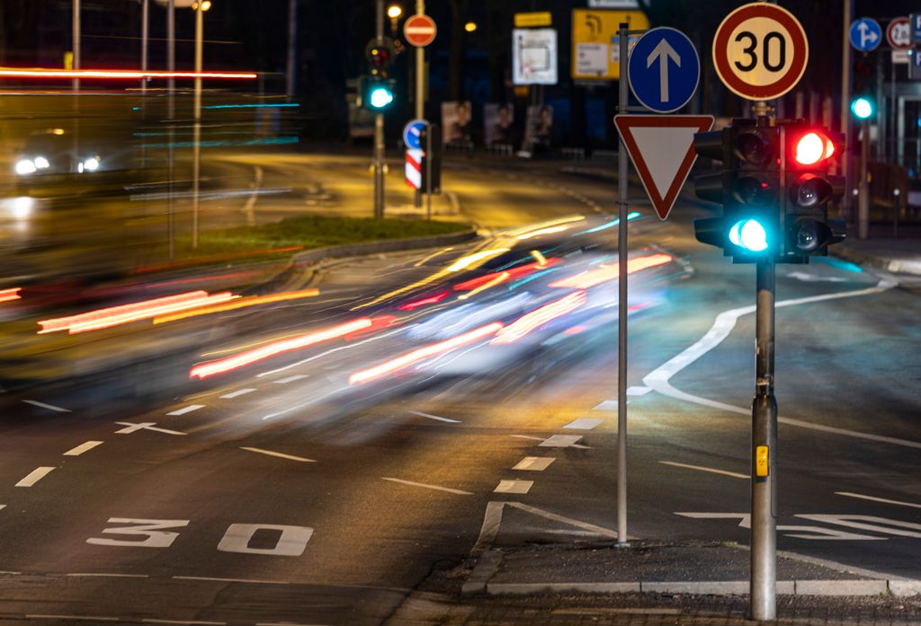 Tempolimit Bald nur noch 30 km/h innerorts? P7 Newstime