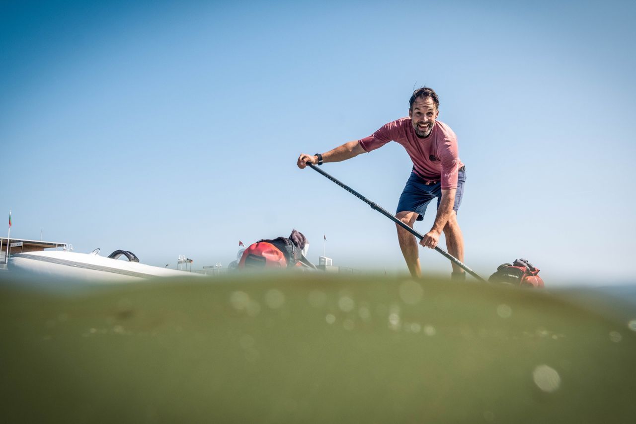 Christo Foerster machte seinen Traum wahr und paddelte mit dem SUP nach Helgoland.