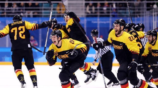 
                <strong>DEB-Helden: Die Schlüsselspieler der deutschen Eishockey-Nationalmannschaft</strong><br>
                Bislang war Deutschland sehr oft nur Mitläufer. Seit der Olympia-Premiere der Sportart Eishockey 1920 schaffte es eine deutsche Mannschaft nur zweimal ins Halbfinale, wie erwähnt 1976, davor 1932. In beiden Fällen gab es Bronze. Ein gutes Omen? Gut möglich. ran.de stellt die Schlüsselspieler der DEB-Auswahl vor.
              