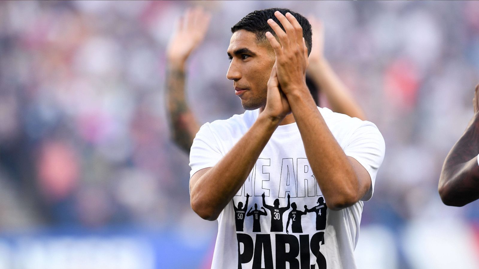 
                <strong>Platz 7: Paris Saint-Germain (Frankreich)</strong><br>
                &#x2022; Transferausgaben bisher: 76 Mio. Euro -<br>&#x2022; Anzahl verpflichteter Spieler: 6 -<br>&#x2022; Teuerster Neuzugang: Achraf Hakimi (für 60 Mio. Euro von Inter Mailand)<br>
              