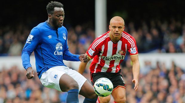 
                <strong>Romelu Lukaku</strong><br>
                Der belgische Sturmtank Romelu Lukaku war auch alles andere als ein Schnäppchen. Der FC Everton ließ sich seine Dienste im Sommer 2014 35,36 Millionen Euro kosten. Damit ist der WM-Teilnehmer von 2014 auf Platz 10 der teuersten Transfers von U21-Spielern.
              
