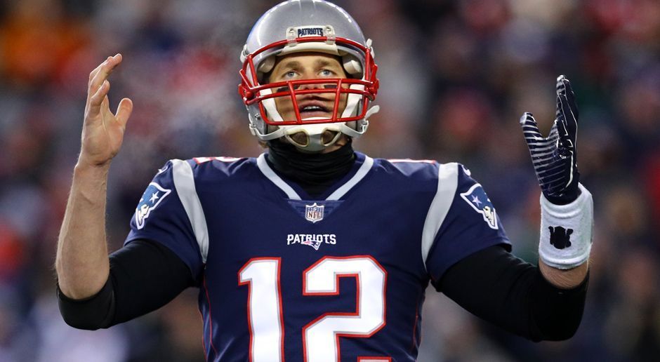 
                <strong>Tom Brady (New England Patriots)</strong><br>
                Es war ein kurzer Schock-Moment für alle Patriots-Fans. Im Training am Mittwoch zog sich Quarterback Tom Brady bei einem Zusammenprall eine Handverletzung zu. Er verpasste einen Medientermin, weil er untersucht werden musste. Wie die Patriots bestätigten, stand Brady am Donnerstag zwar wieder mit dem Team auf dem Platz, trainierte aber nicht. Auffällig war ein Handschuh an seiner Wurfhand. Am Freitag wurde der "GOAT" offiziell als fraglich für das Spiel gegen die Jacksonville Jaguars (So., ab 20:40 Uhr live auf ProSieben und im Livestream auf ran.de) eingestuft, wird allerdings auflaufen.
              