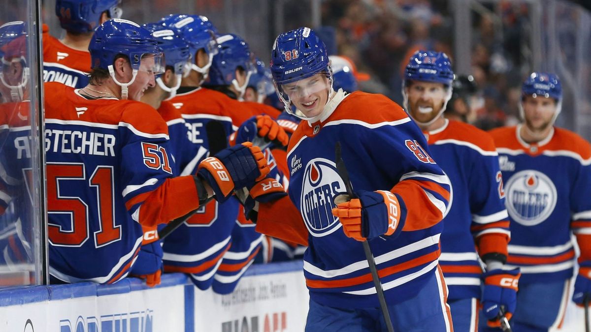 Samanski bejubelt seine Torpremiere für die Oilers