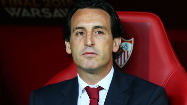 
                <strong>Unai Emery (FC Sevilla) </strong><br>
                Unai Emery (FC Sevilla): Der amtierende Europa-League-Sieger spielt momentan mehr als bescheiden. Mit acht Punkten aus sieben Saisonspielen steht Sevilla auf Tabellenplatz zwölf. Trainer Unai Emery, der seit 2013 im Amt ist und bereits zwei Mal mit Sevilla die Europa League gewann, scheint ratlos. 
              