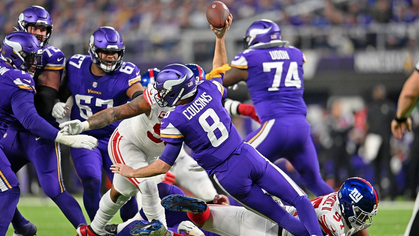 <strong>Minnesota Vikings: Rückblick</strong><br>• Wichtige Neuzugänge: Jordan Addison (Wide Receiver, Rookie), Marcus Davenport (Edge Rusher), Byron Murphy Jr. (Cornerback)
