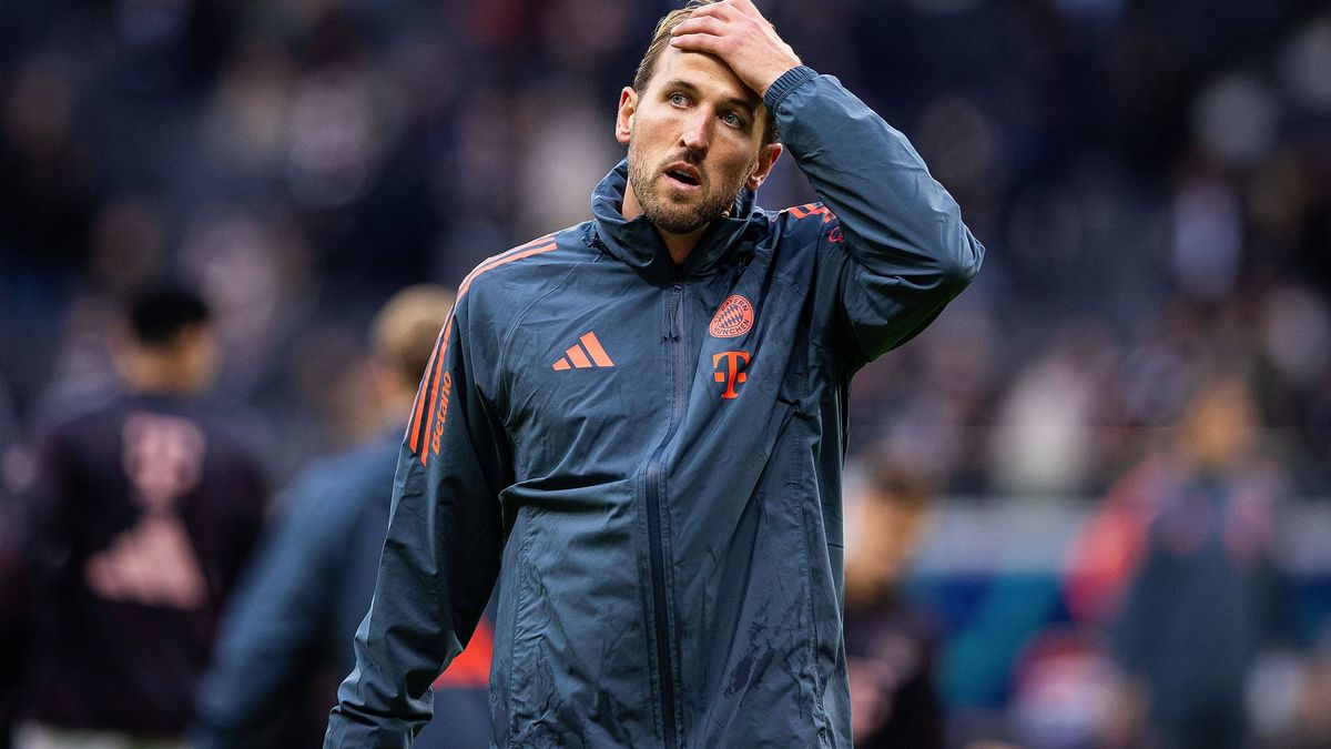 04.10.2025, xovx, Fußball Bundesliga, Eintracht Frankfurt - FC Bayern München Harry Kane (FC Bayern München) (DFL DFB REGULATIONS PROHIBIT ANY USE OF PHOTOGRAPHS as IMAGE SEQUENCES and or QUASI-VID...