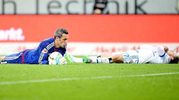 
                <strong>FC Ingolstadt 04: Die meisten Spiele zu Null.</strong><br>
                FC Ingolstadt 04: Die meisten Spiele zu Null. Die Mannschaft von Trainer Ralph Hasenhüttl hält den eigenen Kasten größtenteils dicht. In acht Spielen schafften die Ingolstädter fünf Partien zu Null. Damit bleibt Keeper Ramazan Öczan einmal öfter ohne Gegentor als Bayerns Schlussmann Manuel Neuer.
              