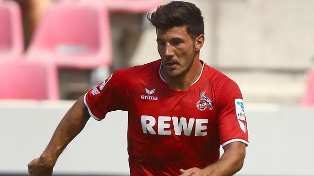 
                <strong>Milos Jojic</strong><br>
                Milos Jojic: Ebenso weit unter den Erwartungen bleibt bislang Kölns Neuzugang Milos Jojic. Der Serbe will mit seinem Wechsel dem Reservistendasein bei Borussia Dortmund entfliehen - und scheitert. Bislang stehen gerade einmal 272 Einsatzminuten für den Mittelfeldmann zu Buche.
              