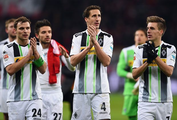 
                <strong>Platz 4: Borussia Mönchengladbach - 25,38 Jahre</strong><br>
                Fohlen oder doch eher Pferde? Mit durchschnittlich 25,38 Jahren entwachsen die meisten Spieler bei Borussia Mönchengladbach bereits dem Jugend-Dasein.
              