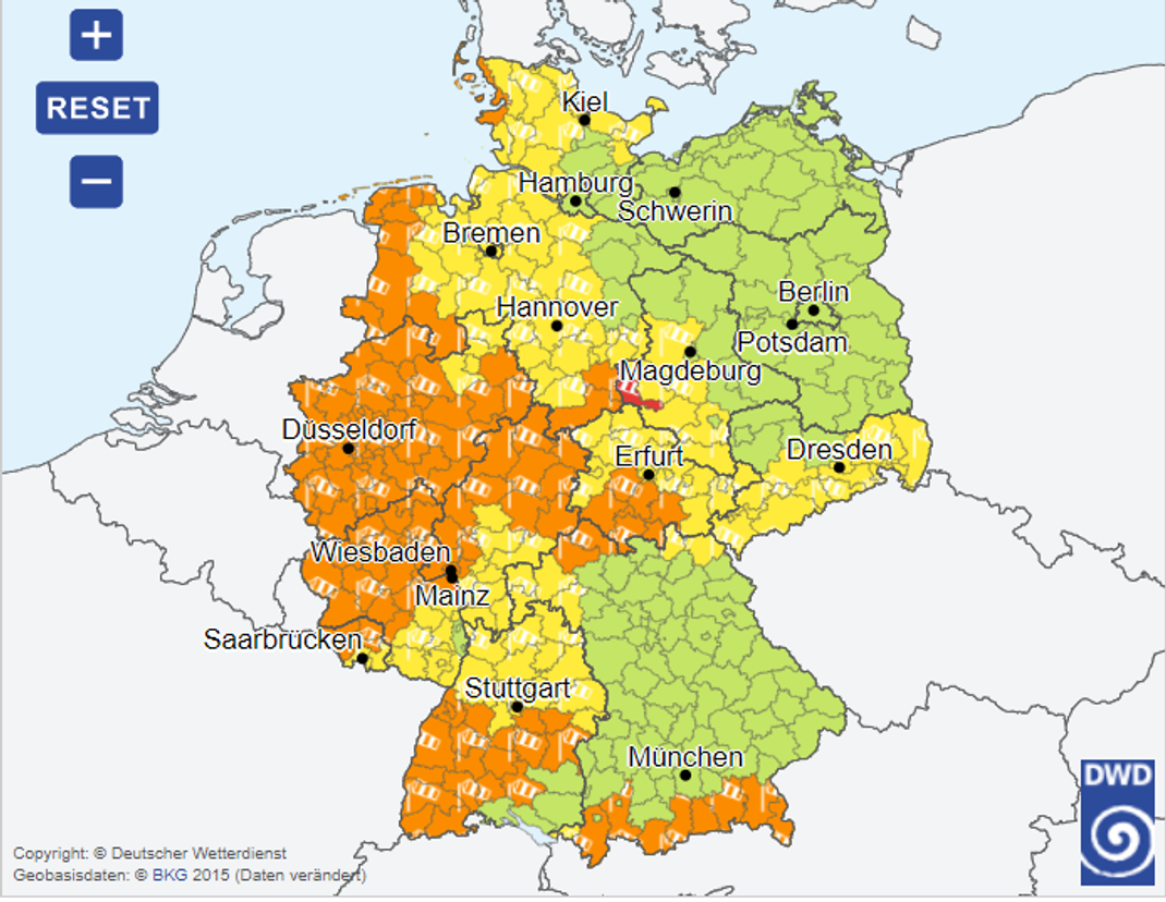 In Deutschland gilt am Donnerstag vielerorts Alarmstufe Orange - im Kreis Harz - Bergland (Oberharz) Alarmstufe Rot.