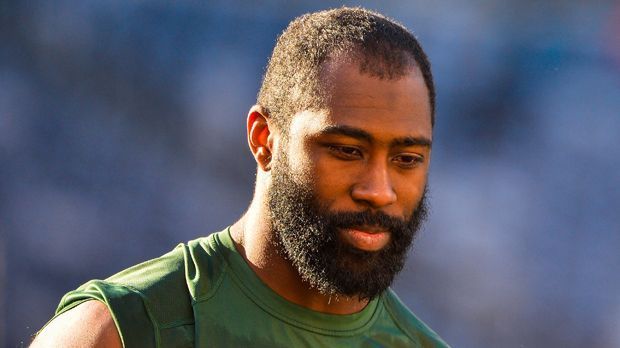 
                <strong>Darrelle Revis (New York Jets)</strong><br>
                Die New York Jets haben sich von Star-Cornerback Darrelle Revis getrennt. Der Move hatte sich angekündigt, nachdem der 31-Jährige zuletzt wegen einer Auseinandersetzung in mehreren Punkten gerichtlich angeklagt wurde. Durch die Entlassung des siebenfachen Pro Bowlers und Super Bowl Champions von 2014, sparen die Jets knapp neun Millionen US-Dollar Cap Space ein. 
              