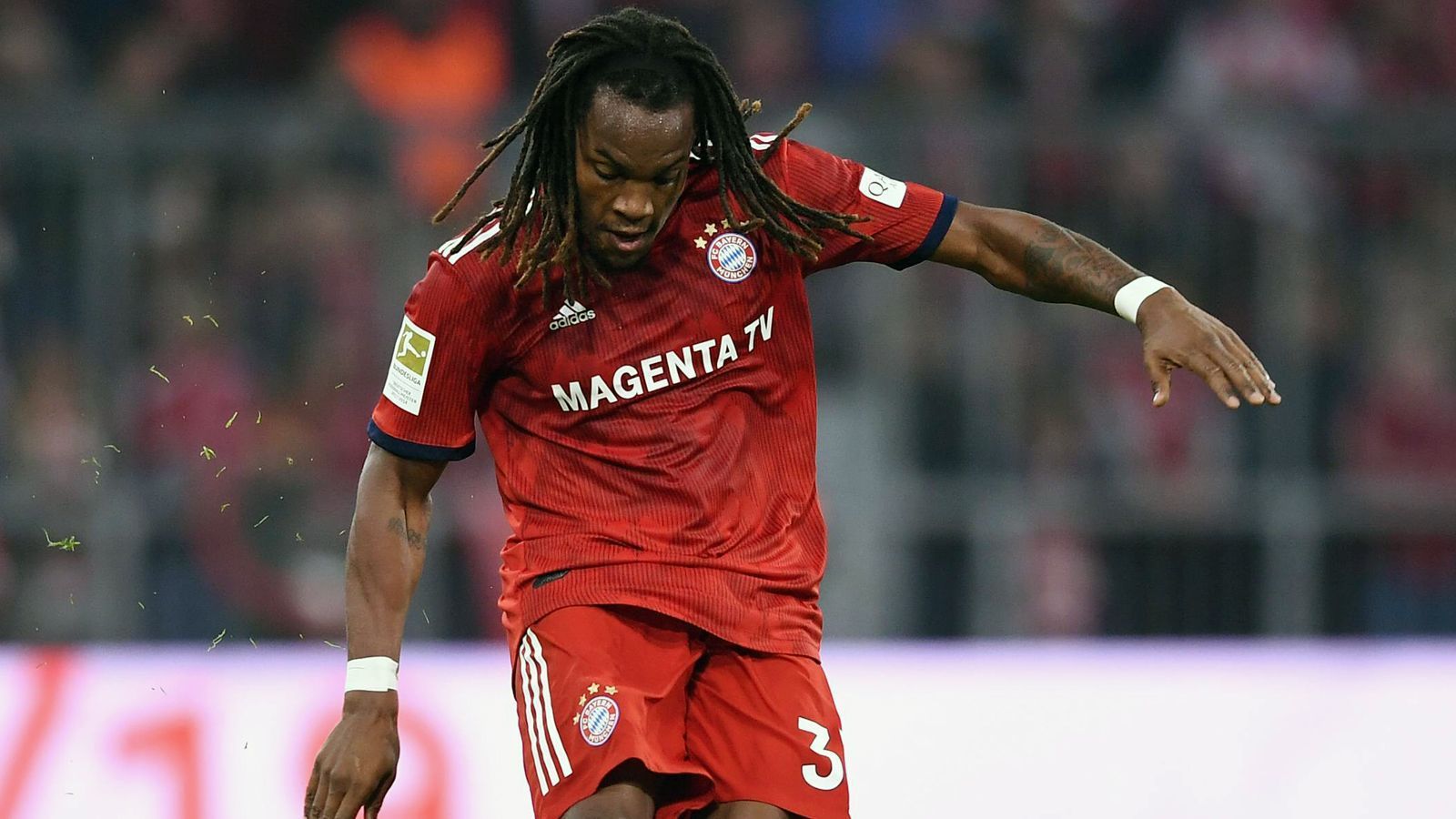 
                <strong>Renato Sanches (FC Bayern München)</strong><br>
                Bekommt von Niko Kovac noch 15 Minuten Spielzeit, der Portugiese bleibt aber ohne großartige Akzente. ran-Note: ohne Bewertung
              