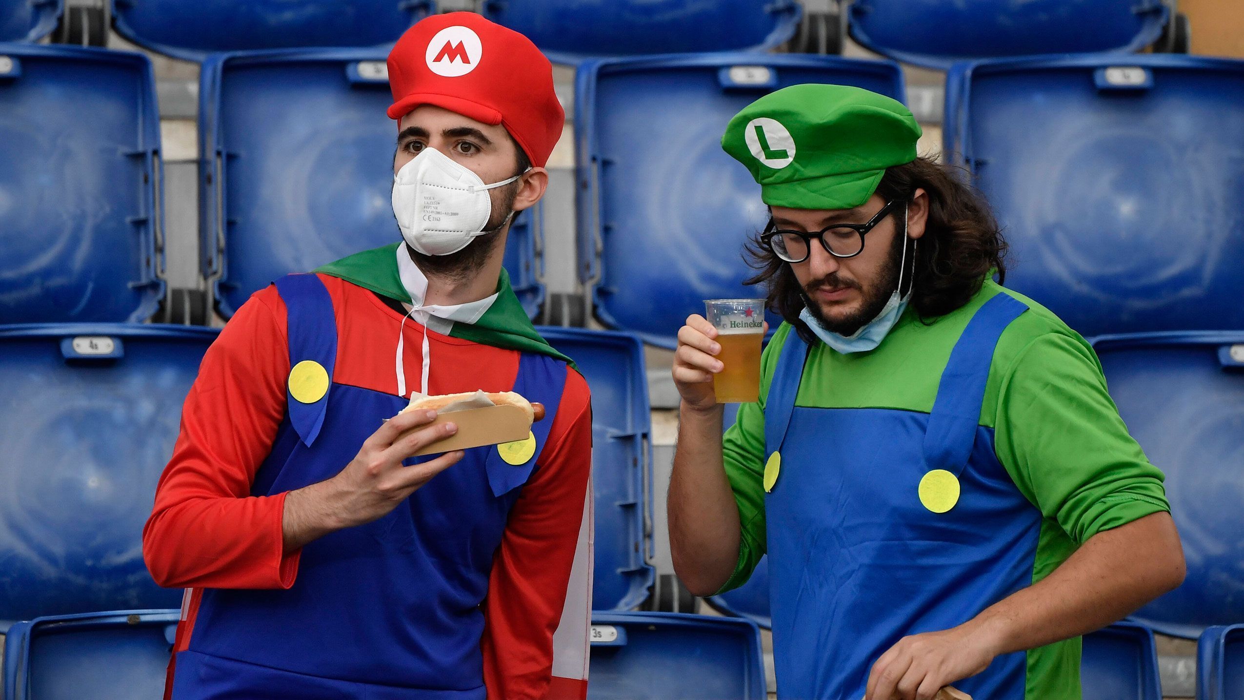 
                <strong>Mario und Luigi halten dagegen</strong><br>
                Zwar nicht mit ganz so viel Euphorie vor dem Anpfiff, aber auch die beiden italienischen Klempner-Brüder sind heiß auf die Partie.
              