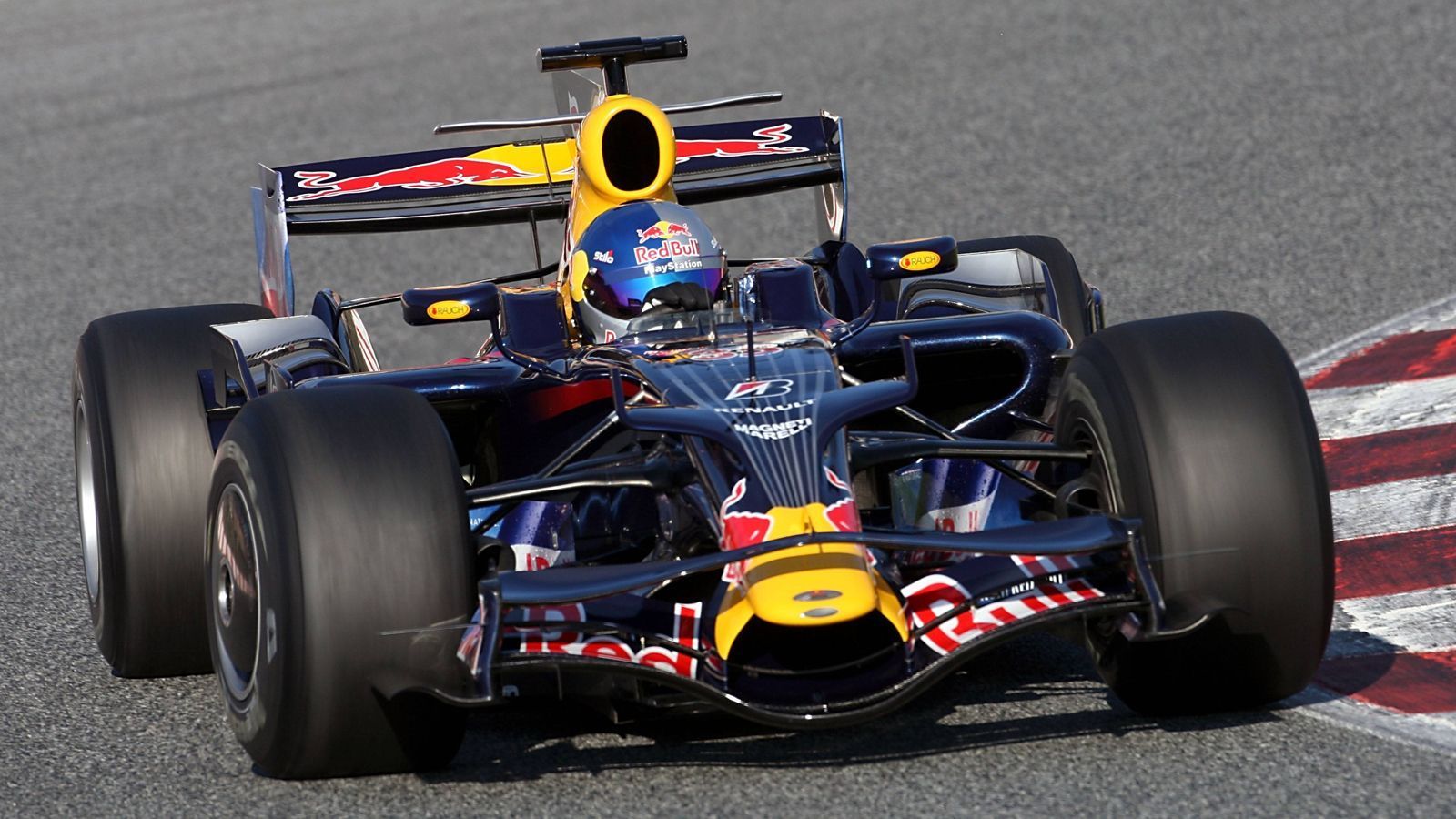 
                <strong>Red Bull RB4 (2008)</strong><br>
                Motor: Renault 2.4 V8Siege: -Punkte: 29WM-Rang: 7Fahrer: Mark Webber & David Coulthard
              