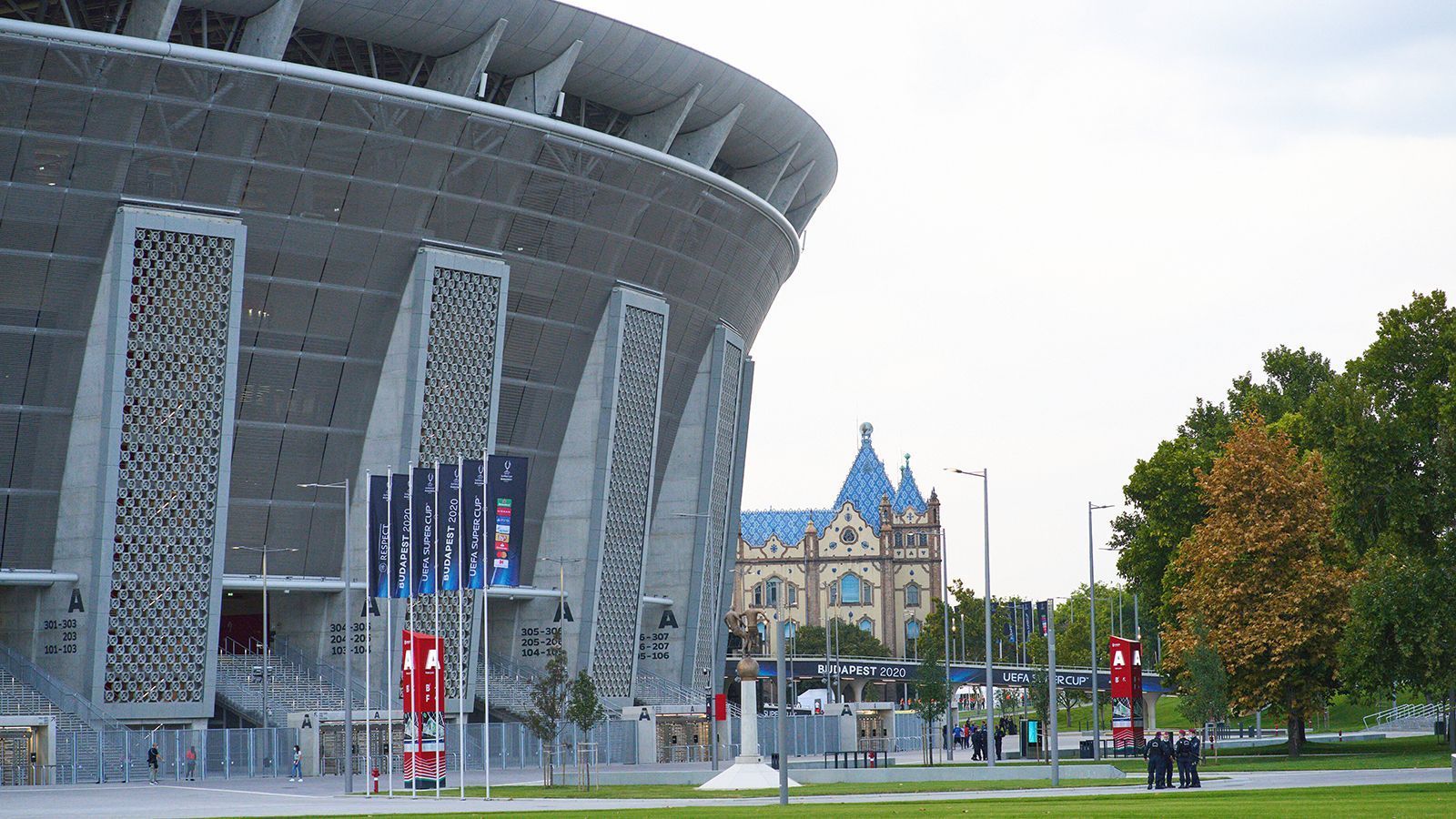 
                <strong>Gladbach vs. City in Budapest (Ungarn)</strong><br>
                Und zwar ebenfalls nach Budapest in die Puskas-Arena. Wie Leipzig muss also auch Gladbach ein paar Stündchen zum Heimspiel fliegen.
              