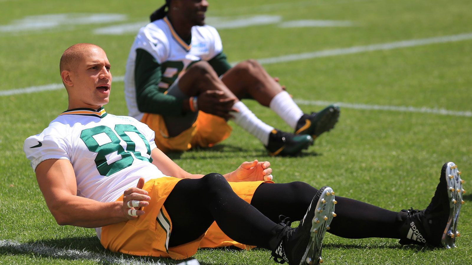 
                <strong>Jimmy Graham</strong><br>
                Die Green Bay Packers wollten unbedingt einen neuen Tight End verpflichten. Also wurde Jimmy Graham für das TE-Rekordgehalt von 30 Millionen Dollar für drei Jahre geholt. Elf Millionen Dollar sind Graham garantiert. 
              