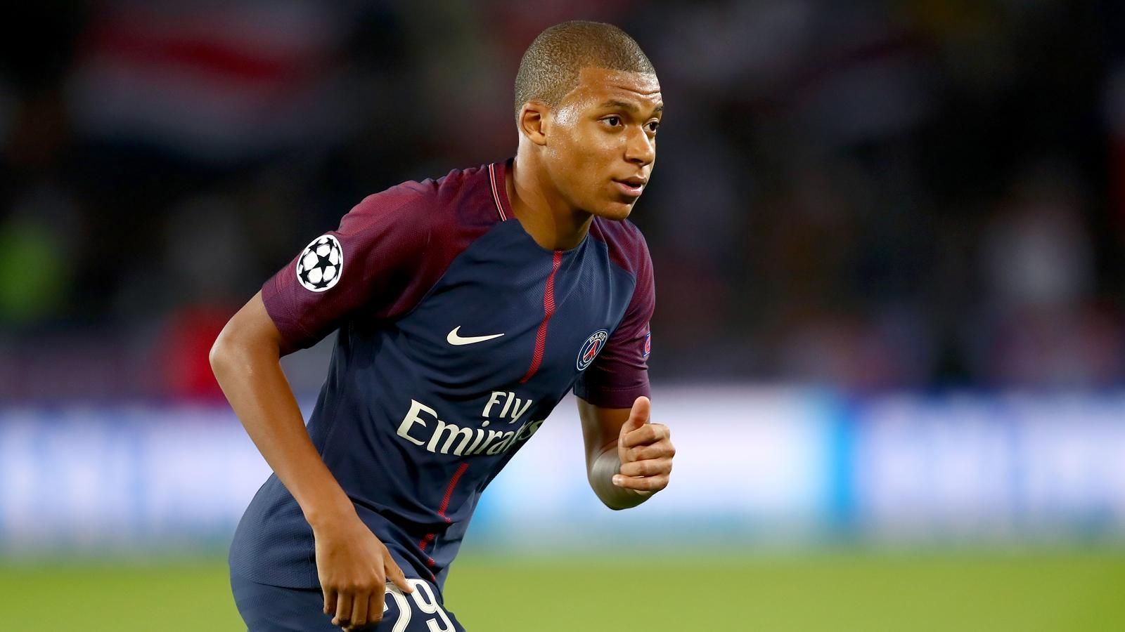 
                <strong>Platz 6: Kylian Mbappe (Paris St. Germain)</strong><br>
                43 Punkte
              