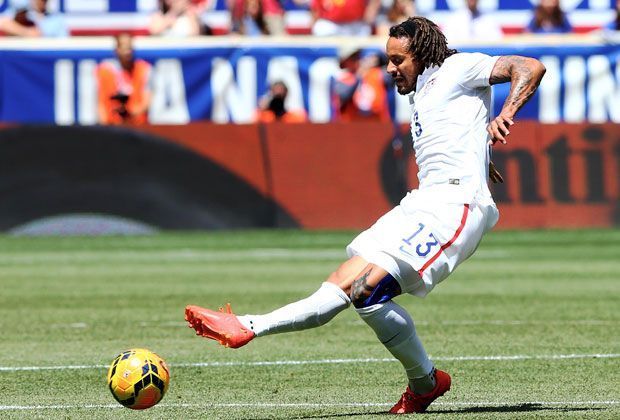 
                <strong>Jermaine Jones</strong><br>
                Neben Fabian Johnson ist Jermaine Jones der zweite amerikanische Stammspieler, der in Deutschland geboren ist. Mit seiner Energie und Zweikampfstärke ist er im US-Mittelfeld unverzichtbar. Gegen Portugal erzielte er ein großartiges Distanztor.
              