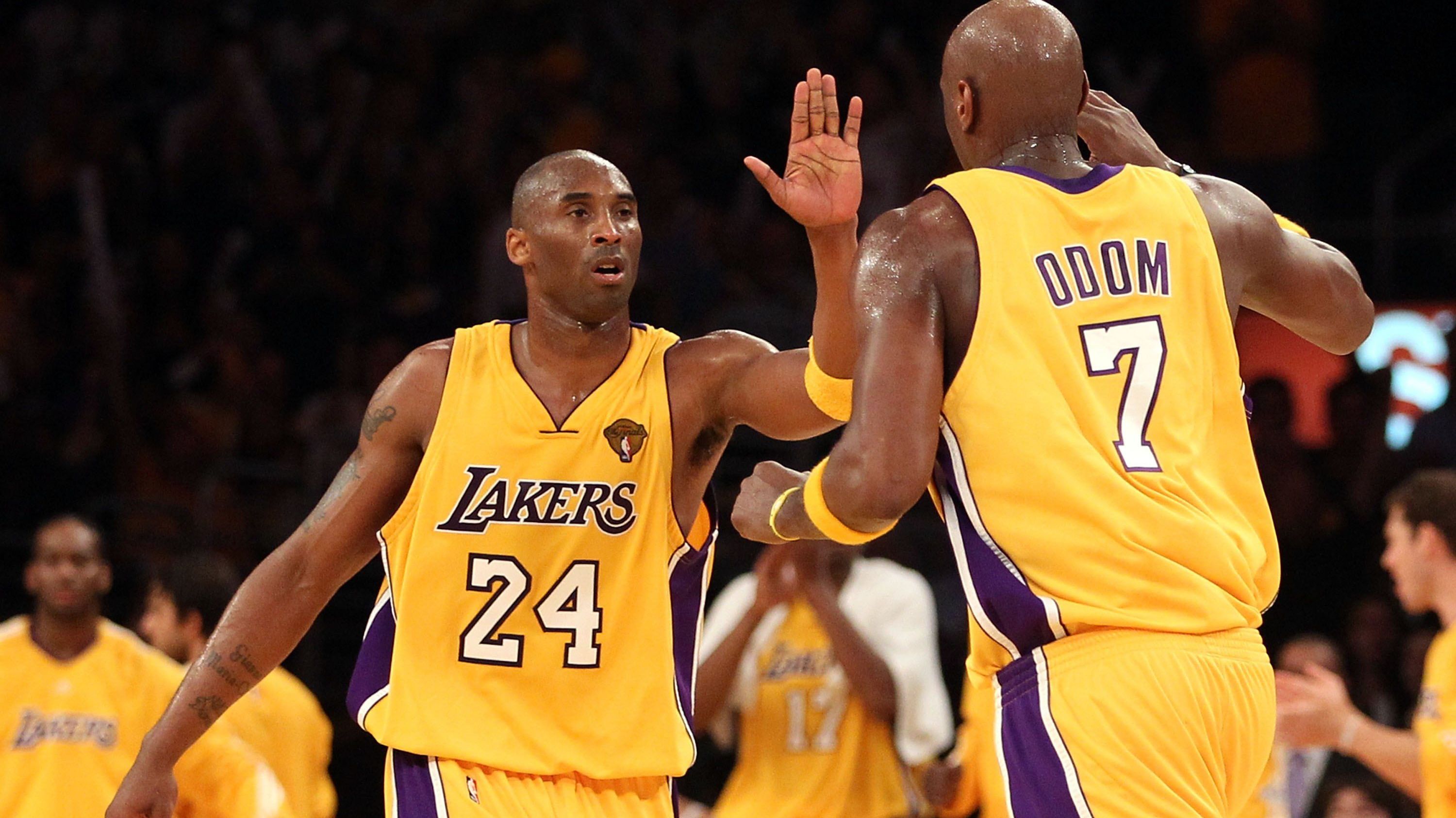 <strong>NBA Finals 2010: Boston Celtics vs. Los Angeles Lakers 3:4</strong><br>Nach einem 2:3-Rückstand in den Finals 2010 gewannen die Lakers Spiel sechs und erzwangen eine weitere Partie. In Spiel sieben verhalf Kobe Bryant den Lakers mit 23 Punkten und 15 Rebounds zum Titelgewinn. Pau Gasol war ebenfalls stark und verbuchte 19 Punkte und 18 Rebounds.