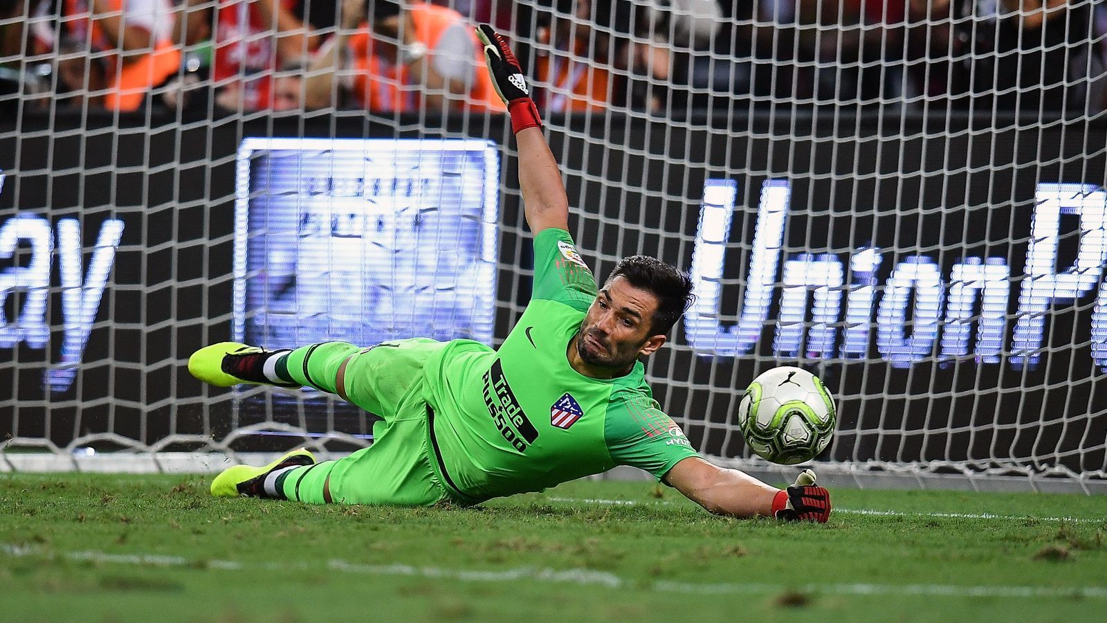 
                <strong>Atletico Madrid (La Liga/Spanien)</strong><br>
                Ältester Spieler im Kader: Antonio Adan (32 Jahre)Position: Torwart
              