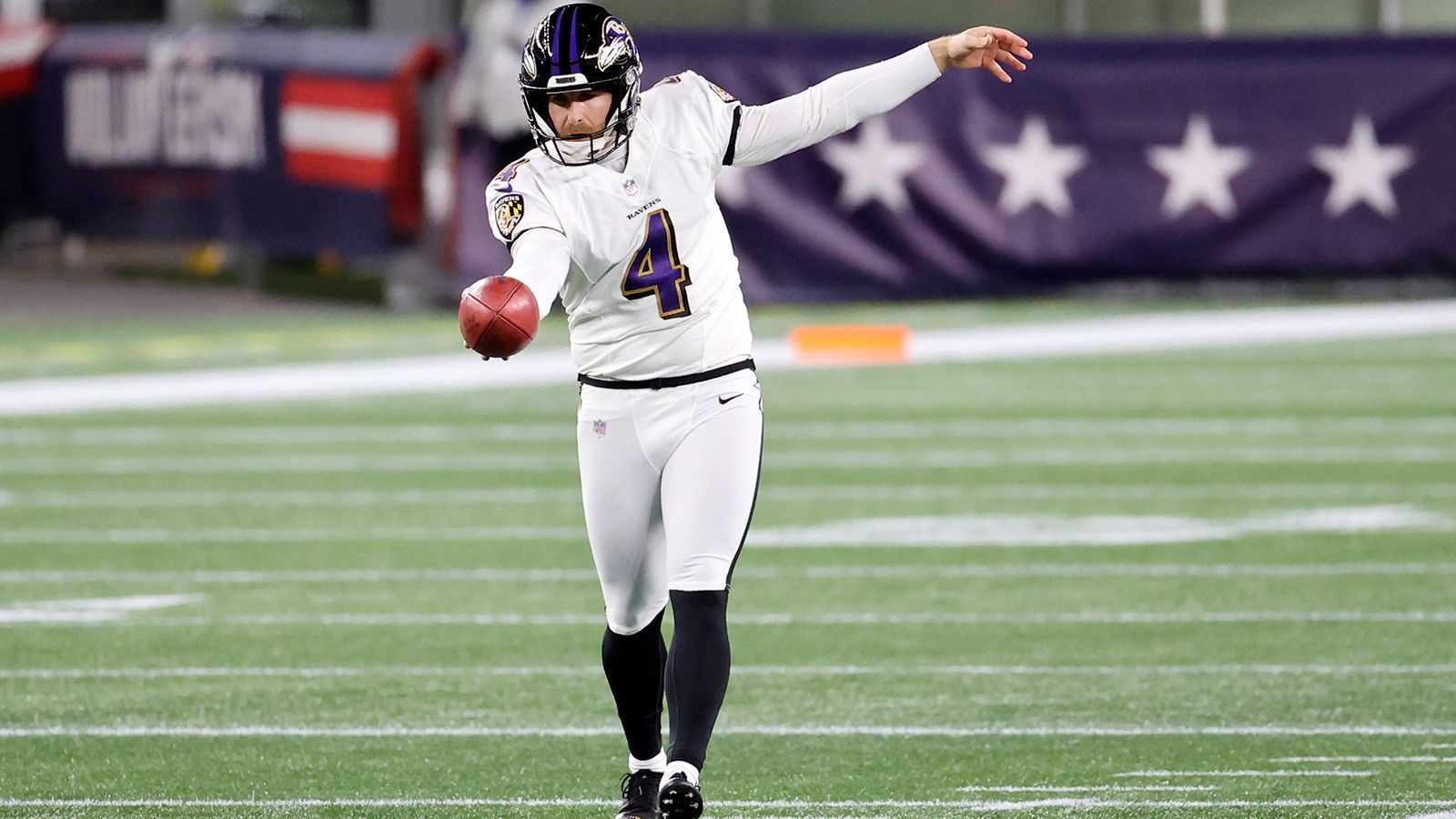 
                <strong>Baltimore Ravens</strong><br>
                &#x2022; Sam Koch<br>&#x2022; Punter<br>&#x2022; Spiele: <strong></strong><br>
              