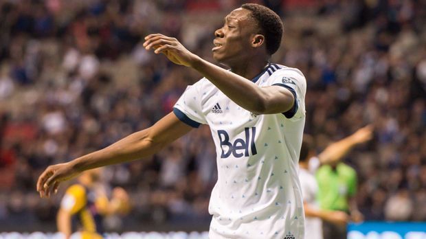 
                <strong>Alphonso Davies (16 Jahre, Vancouver Whitecaps)</strong><br>
                Alphonso Davies ist der aktuelle Shootingstar in Vancouver. Mit 16 Jahren, vier Monate und vier Tagen ist er der jüngste Spieler, der in der laufenden MLS-Saison zum Einsatz kam. Nur das einstige Wunderkind Freddy Adu war bei seinem MLS-Debüt noch jünger als Davies, der bei den Whitecaps regelmäßig zu Einsätzen kommt und auch schon zwei Pflichtspiel-Treffer erzielt hat. Laut Medienberichten aus England soll vor allem Manchester United die Entwicklung des Teenagers ganz genau beobachten.
              