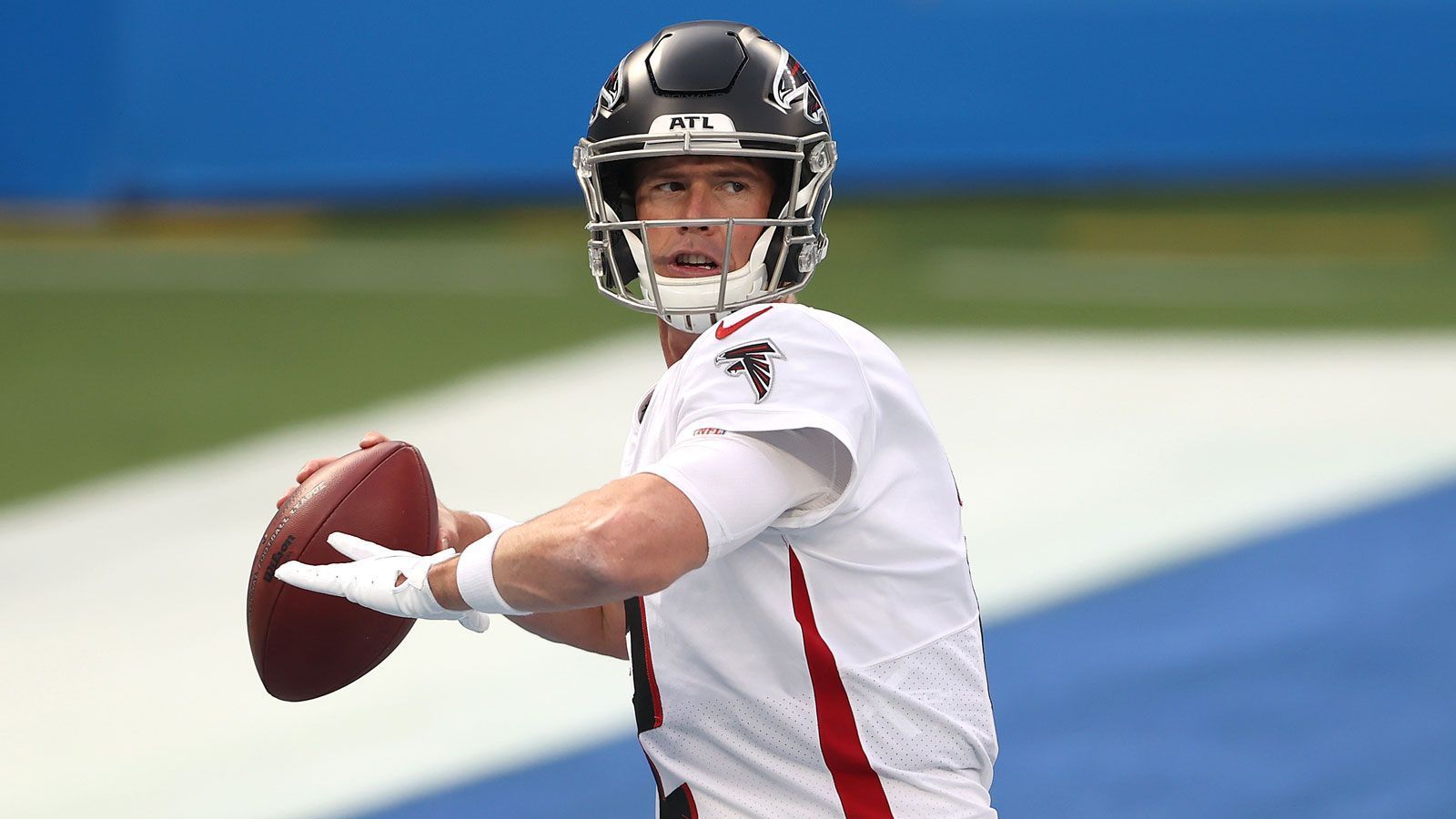 
                <strong>9. Platz: Matt Ryan (Quarterback, Atlanta Falcons)</strong><br>
                &#x2022; Total Cash: 23.000.000 US-Dollar<br>&#x2022; Vertrag bis nach der Saison 2023<br>
              