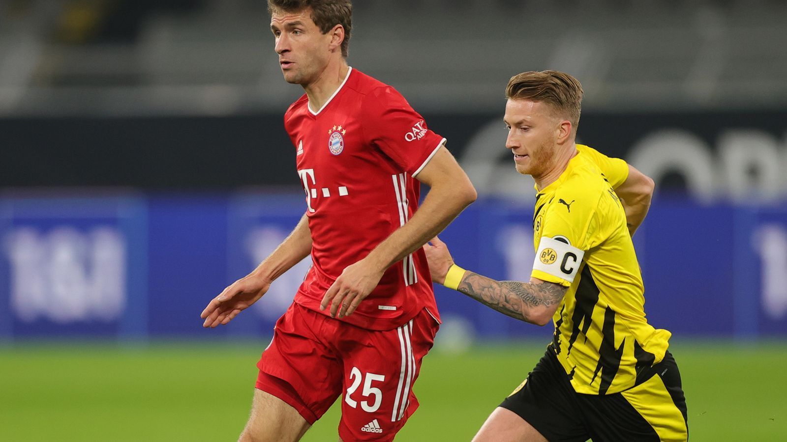 
                <strong>Marco Reus (Borussia Dortmund)</strong><br>
                Der Kapitän darf diesmal mitmischen und ist besonders motiviert. Reus schaltet bei Ballgewinn schnell um, bei ihm läuft fast jede Aktion im hohe Tempo ab. Mit dem 1:0 auf Vorlage von Guerreiro belohnt sich der gebürtige Dortmunder kurz vor der Pause. Nach feinem Dribbling auf Sancho-Vorlage scheitert er an Neuer. Später hat Reus sogar noch das 3:3 auf dem Fuß, setzt die Kugel aber aus guter Position deutlich über den Kasten. Eine der beiden Chancen sollte er nutzen. ran-Note: 3
              