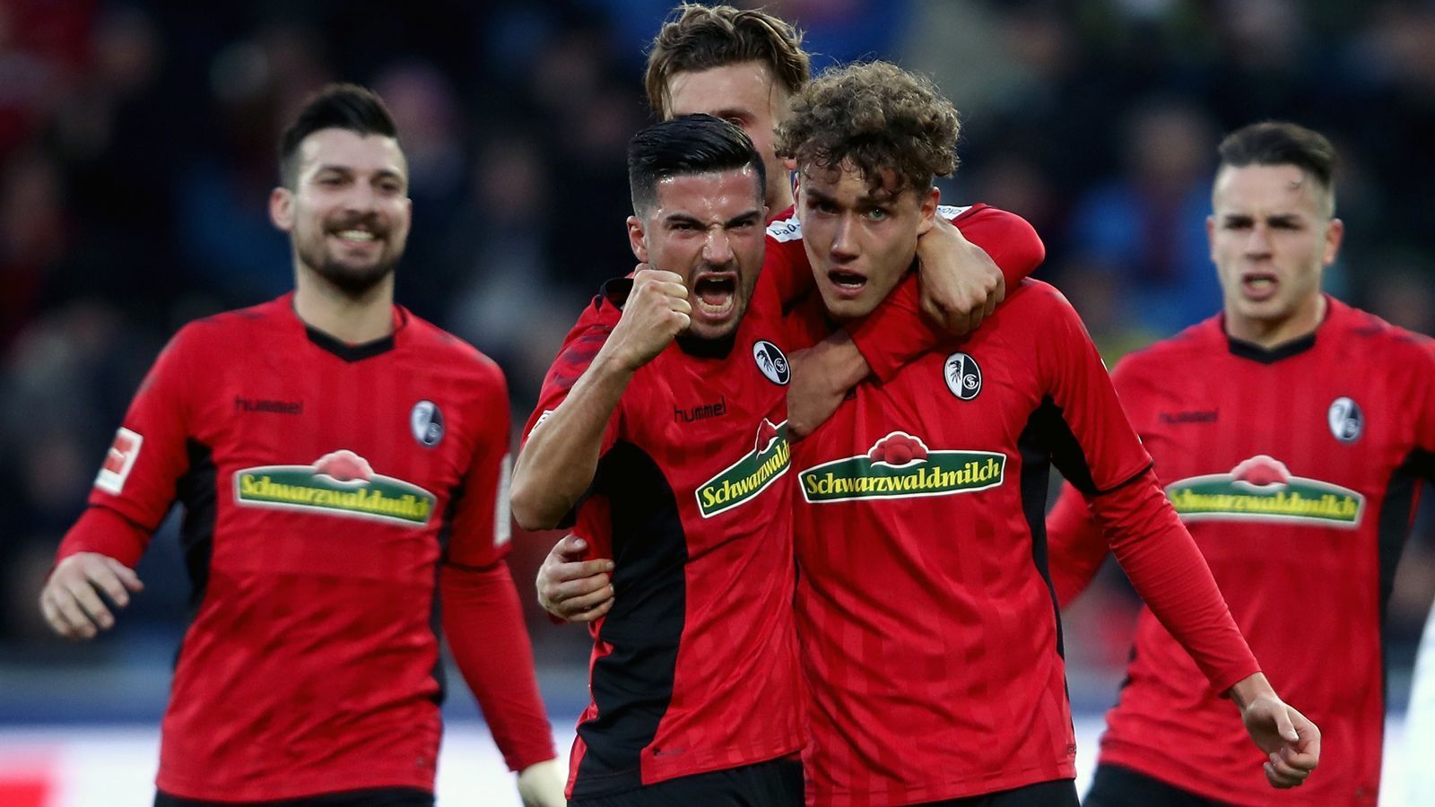 
                <strong>Platz 17 - SC Freiburg</strong><br>
                Durchschnittliches Gehalt: 506.000 Euro
              