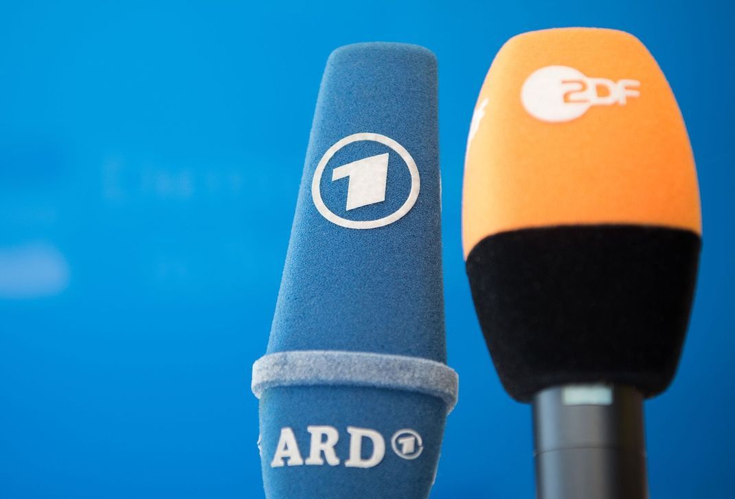 Für ARD und ZDF hätten Kürzungen offenbar weitreichende Konsequenzen.