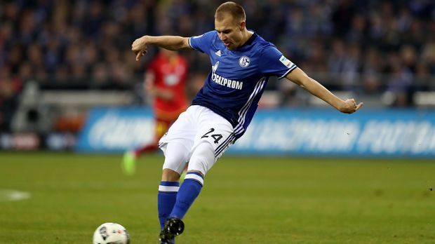 
                <strong>Holger Badstuber</strong><br>
                Holger BadstuberZuletzt bei: FC Schalke 04Alter: 28 JahrePosition: InnenverteidigerIm Gespräch bei: Klubs aus der Premier League 
              